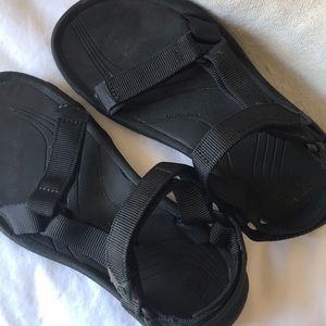 Women’s size 8 Teva sandals
